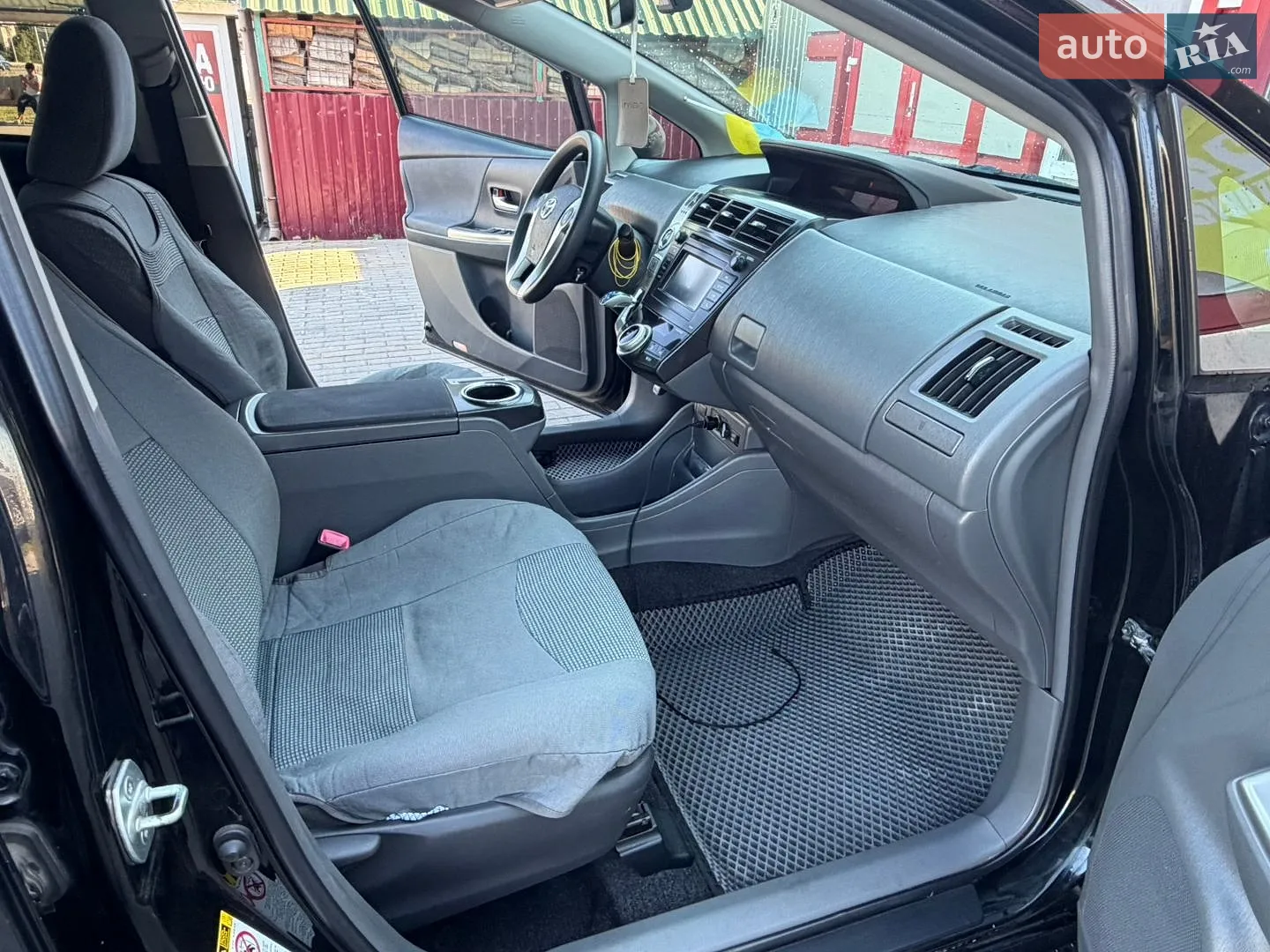 2012 Toyota Prius v (+) - мініатюра 13