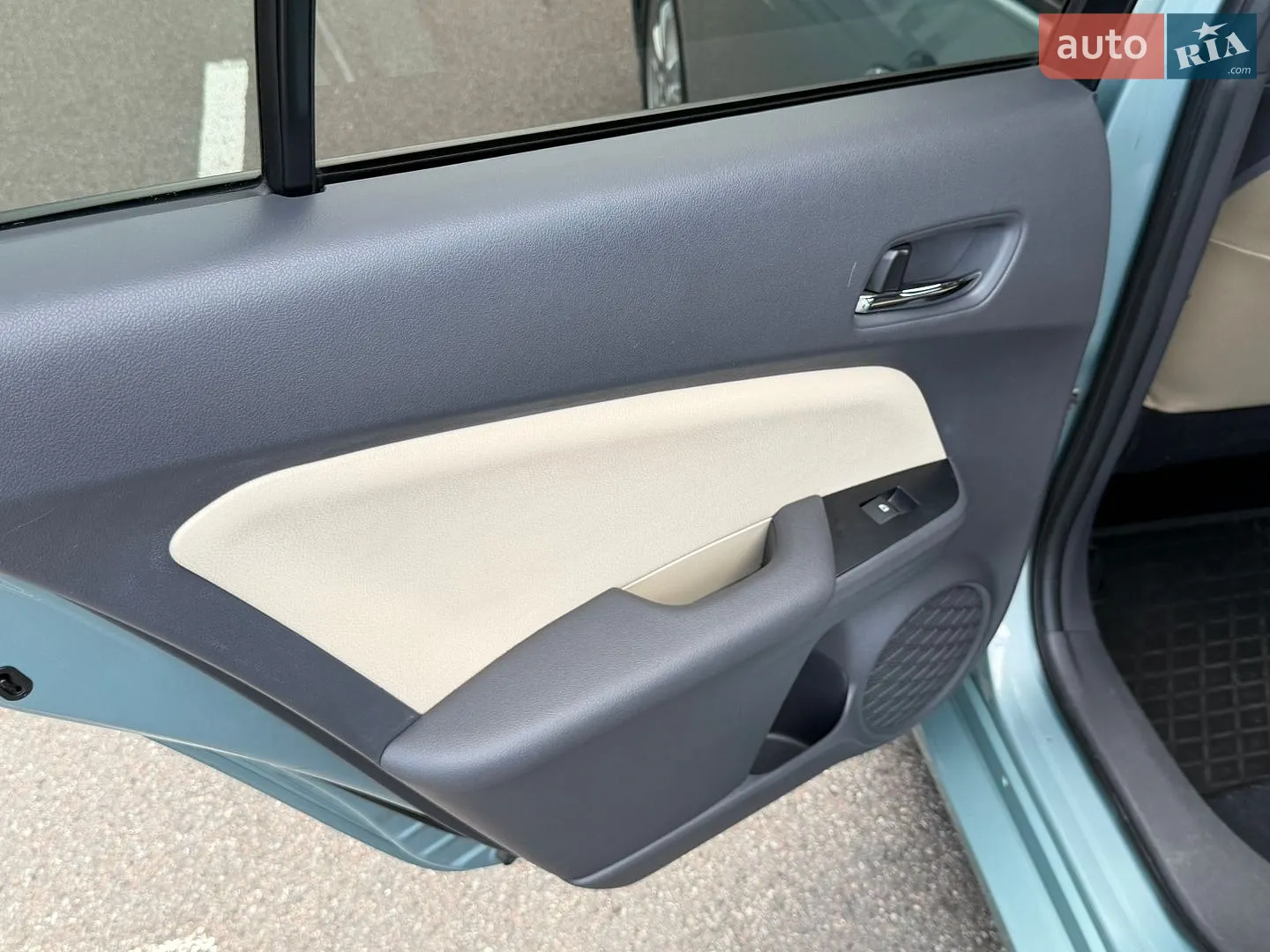 2016 Toyota Prius - мініатюра 39