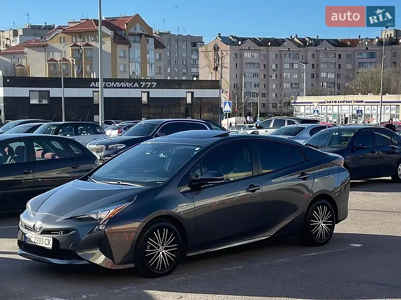 Toyota Prius 2016
