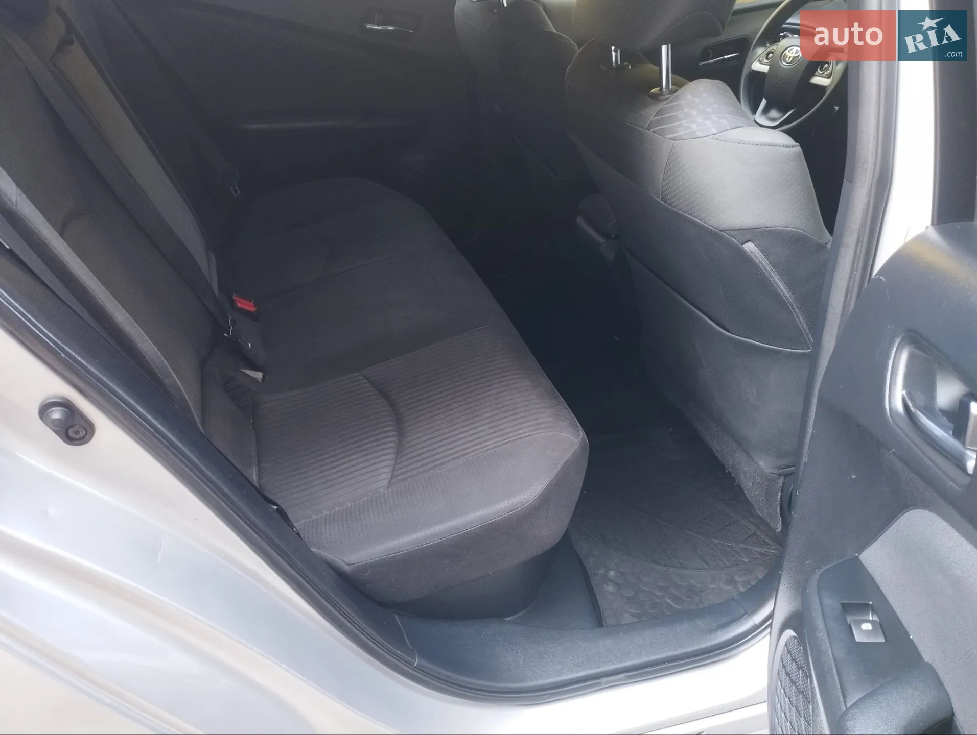 2016 Toyota Prius - мініатюра 15