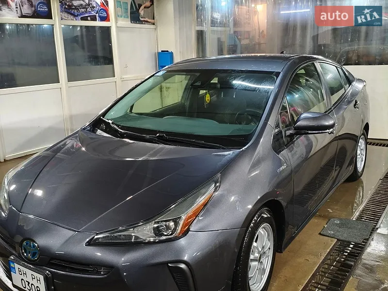 Toyota Prius 2021