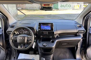 Минивэн Toyota Proace City Verso 2021 в 