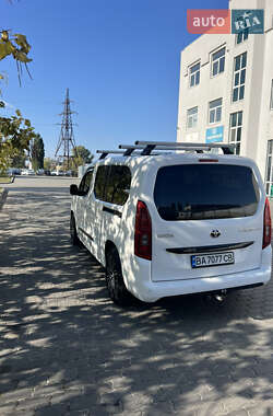 Минивэн Toyota Proace City Verso 2021 в 