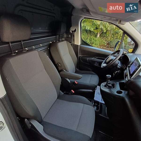 Вантажний фургон Toyota Proace City 2022 в Житомирі