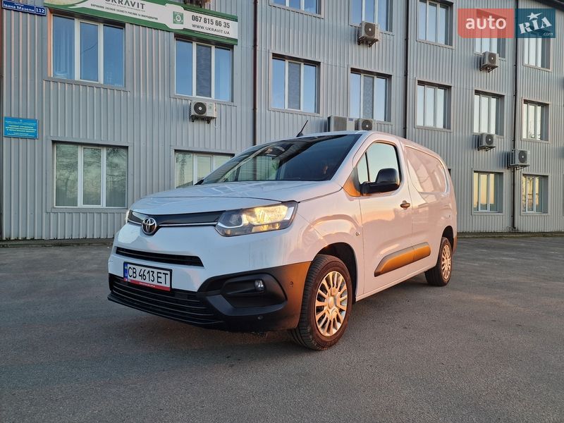 Toyota Proace City 2023