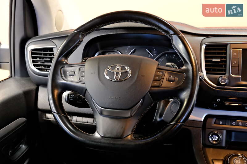 Мінівен Toyota Proace Verso 2022 в Одесі