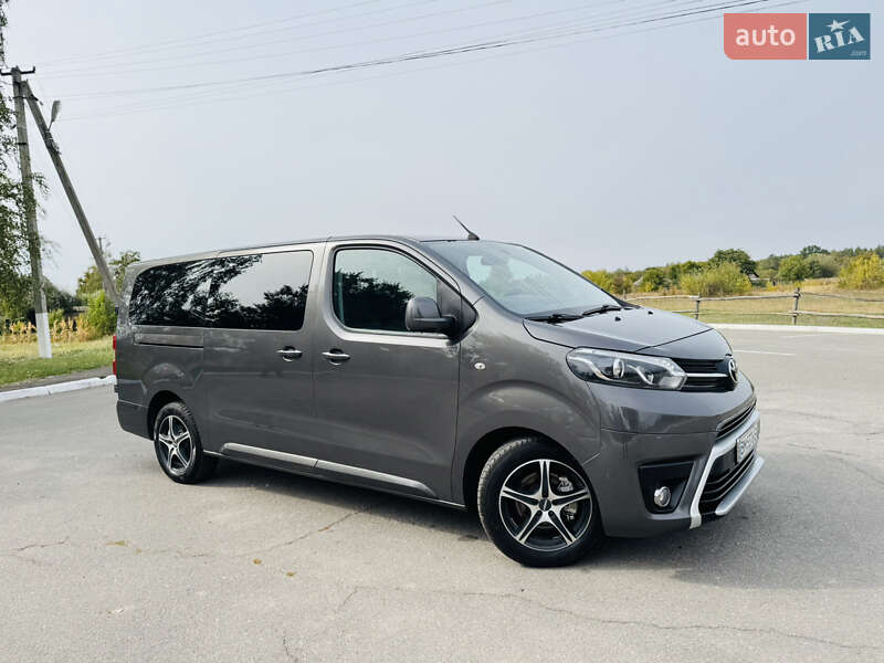 Мінівен Toyota Proace Verso 2019 в Ромнах