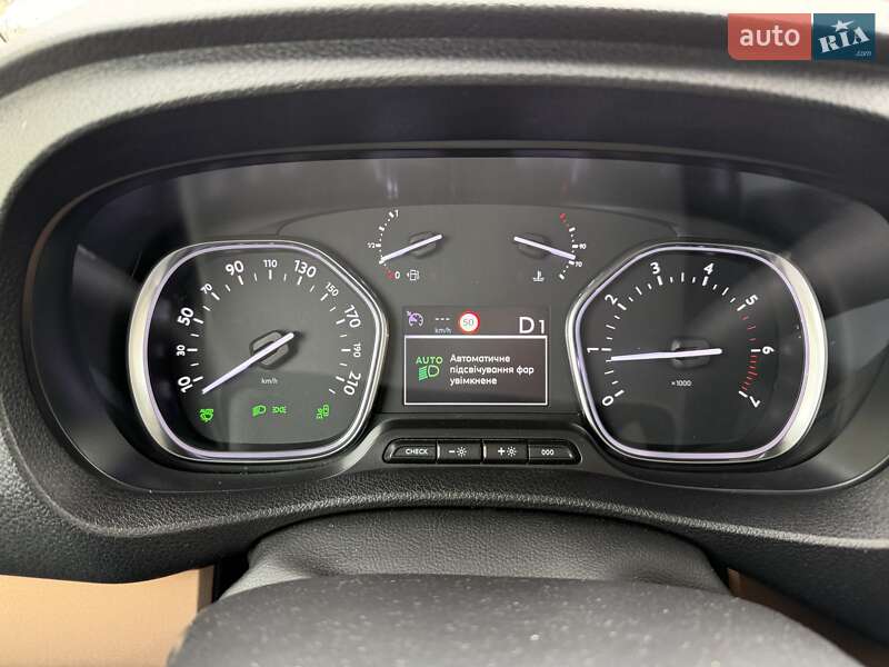 Минивэн Toyota Proace Verso 2022 в Калуше