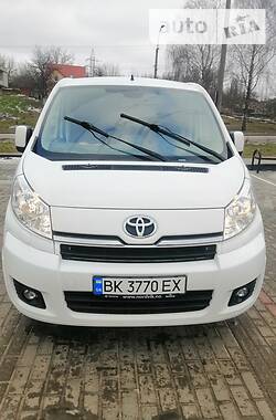 Минивэн Toyota Proace 2015 в Ровно