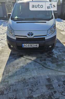 Минивэн Toyota Proace 2013 в Тячеве