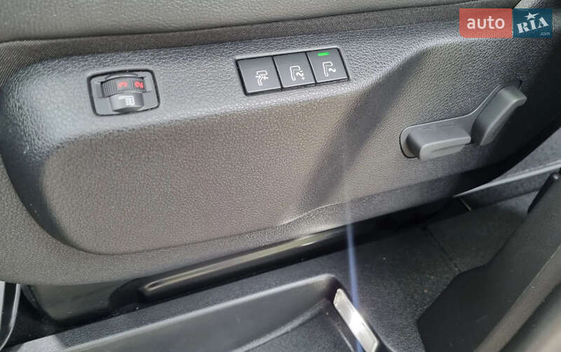 Мінівен Toyota Proace 2019 в Львові фото 13 Мінівен Toyota Proace 2019 в Львові