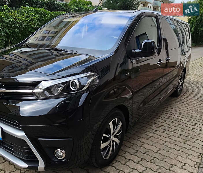 Мінівен Toyota Proace 2021 в Чернігові