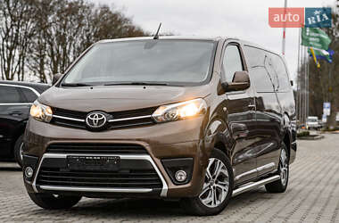 Мінівен Toyota Proace 2018 в Львові