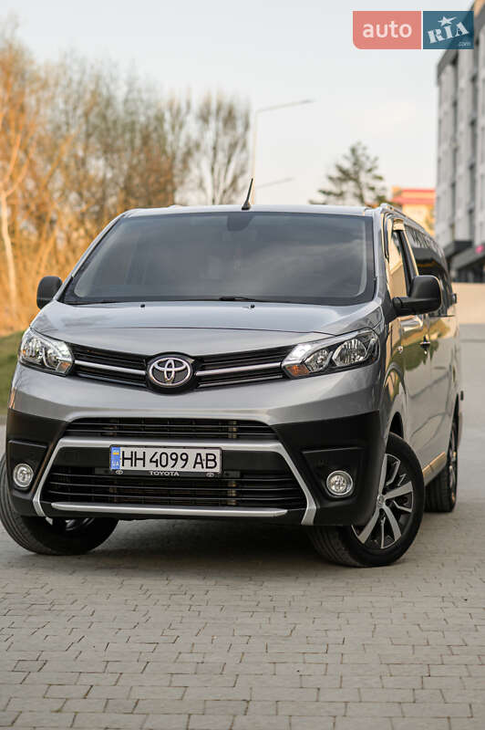 Мінівен Toyota Proace 2019 в Львові