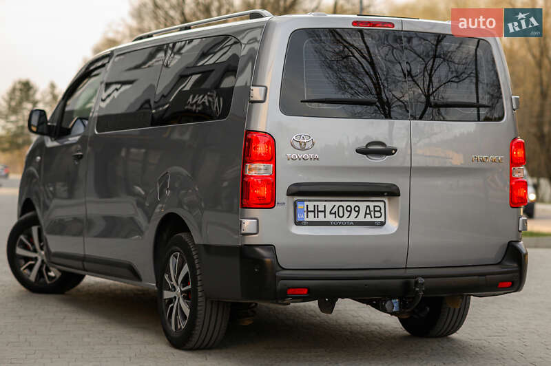 Мінівен Toyota Proace 2019 в Львові