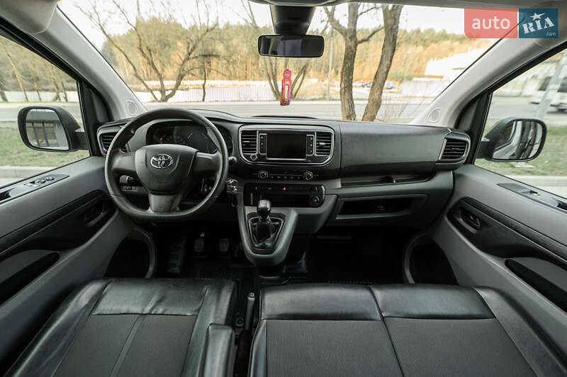 Мінівен Toyota Proace 2019 в Львові