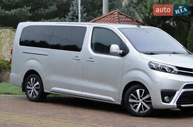 Мінівен Toyota Proace 2021 в 