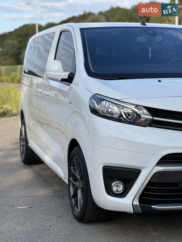 Мінівен Toyota Proace 2019 в Дніпрі