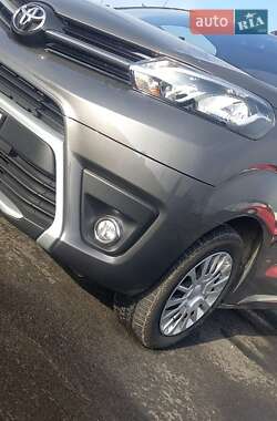 Минивэн Toyota Proace 2023 в Запорожье
