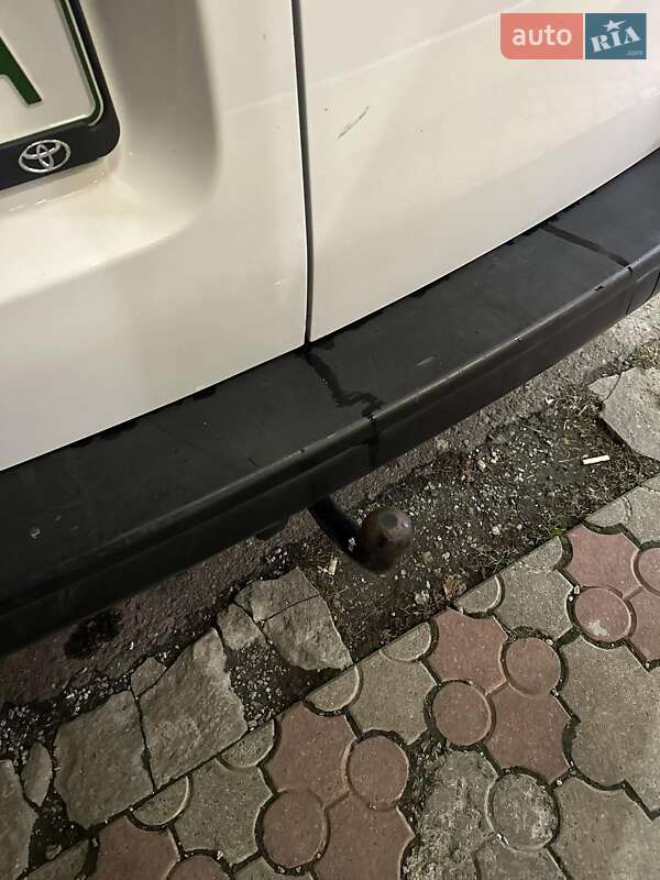 Вантажний фургон Toyota Proace 2020 в Рівному