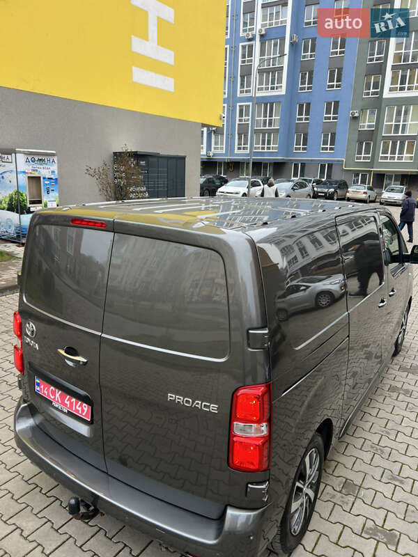 Микроавтобус грузовой (до 3,5т) Toyota Proace 2018 в Черновцах