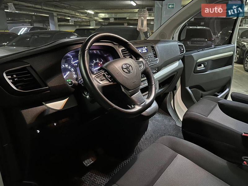 Мінівен Toyota Proace 2019 в Дніпрі