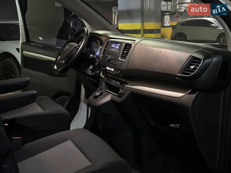 Мінівен Toyota Proace 2019 в Дніпрі
