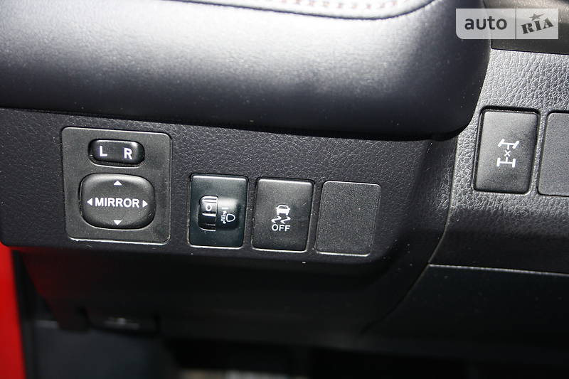 Toyota Rav 4  2013