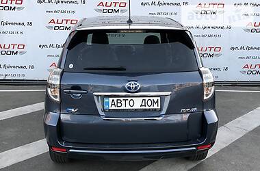 Внедорожник / Кроссовер Toyota RAV4 EV 2014 в Киеве