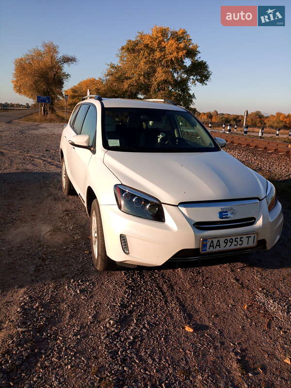 Позашляховик / Кросовер Toyota RAV4 EV 2014 в Світловодську