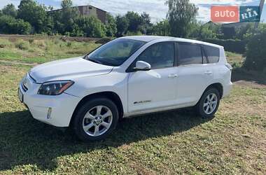 Внедорожник / Кроссовер Toyota RAV4 EV 2013 в Харькове