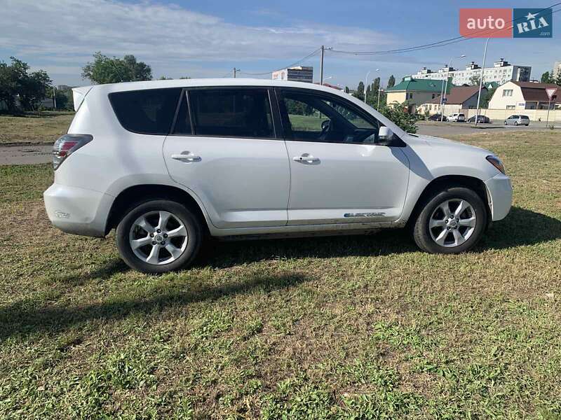 Внедорожник / Кроссовер Toyota RAV4 EV 2013 в Харькове фото 8 Внедорожник / Кроссовер Toyota RAV4 EV 2013 в Харькове