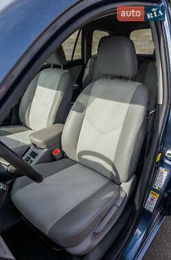 Внедорожник / Кроссовер Toyota RAV4 EV 2014 в 