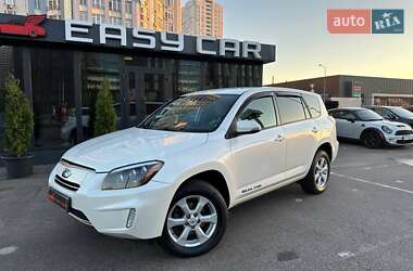 Внедорожник / Кроссовер Toyota RAV4 EV 2014 в Киеве