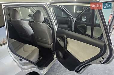 Внедорожник / Кроссовер Toyota RAV4 EV 2014 в 