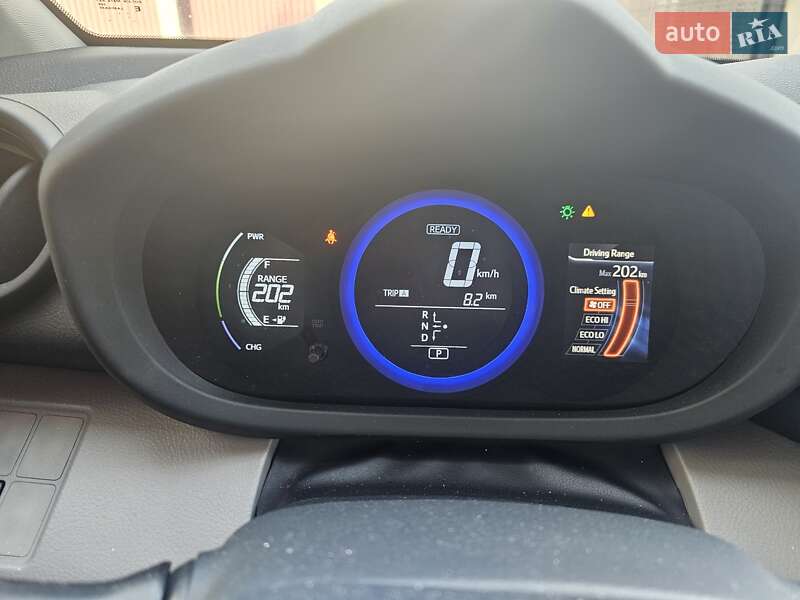Внедорожник / Кроссовер Toyota RAV4 EV 2014 в Львове