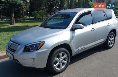 Внедорожник / Кроссовер Toyota RAV4 EV 2012 в Чернигове