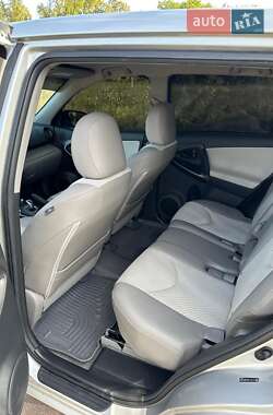 Позашляховик / Кросовер Toyota RAV4 EV 2014 в Києві