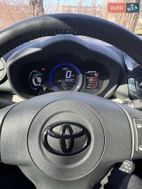 Внедорожник / Кроссовер Toyota RAV4 EV 2012 в Кривом Роге
