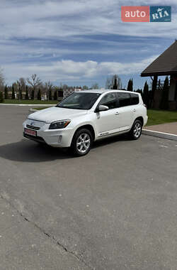 Внедорожник / Кроссовер Toyota RAV4 EV 2013 в 