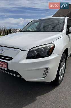 Внедорожник / Кроссовер Toyota RAV4 EV 2013 в 
