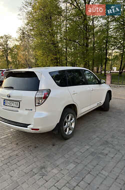 Позашляховик / Кросовер Toyota RAV4 EV 2014 в 