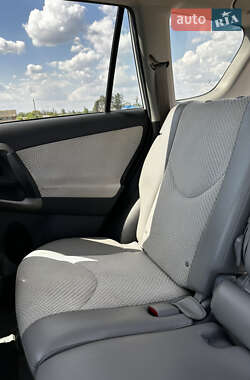 Внедорожник / Кроссовер Toyota RAV4 EV 2013 в 