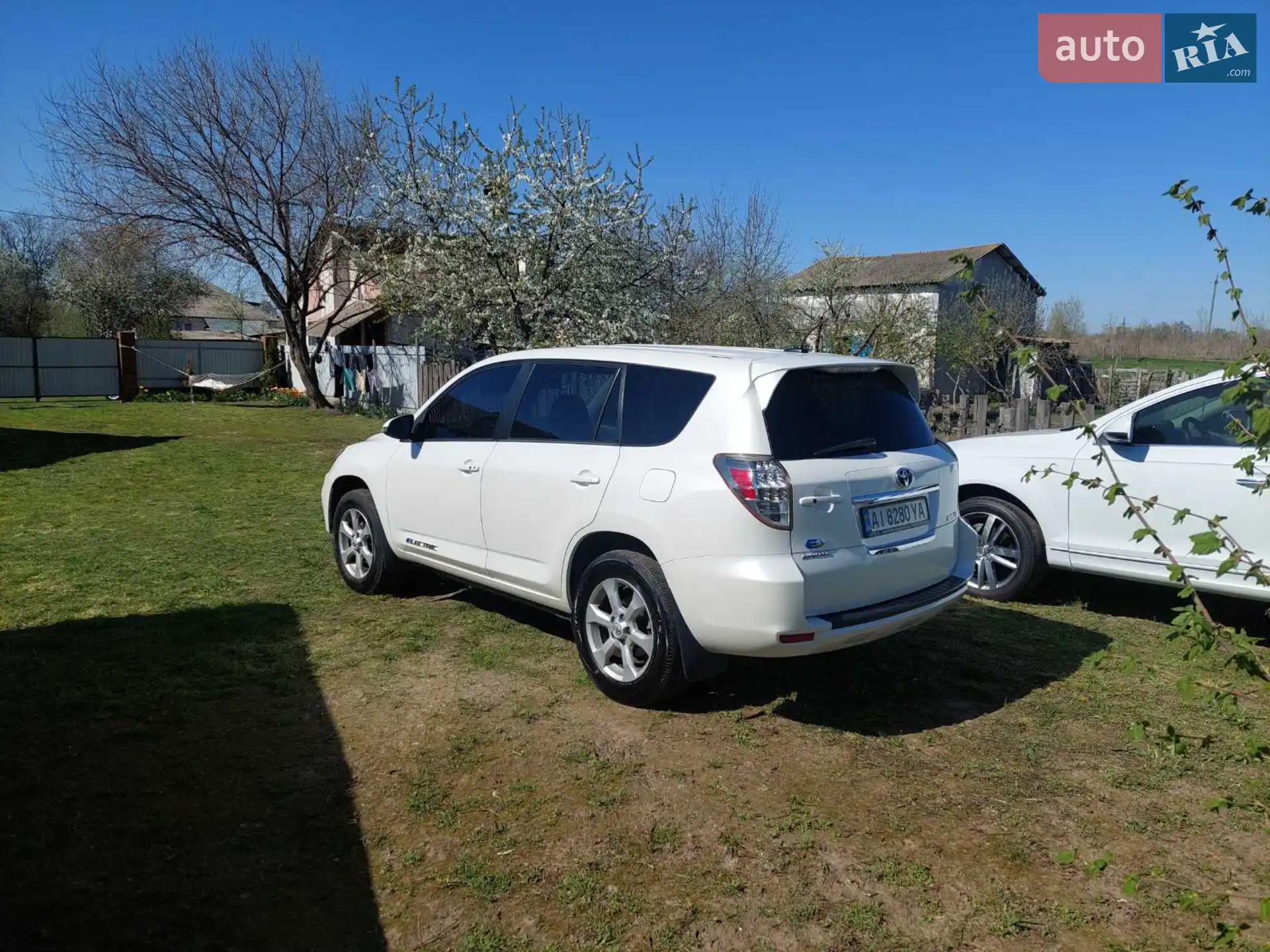 2014 Toyota RAV 4 - мініатюра 2