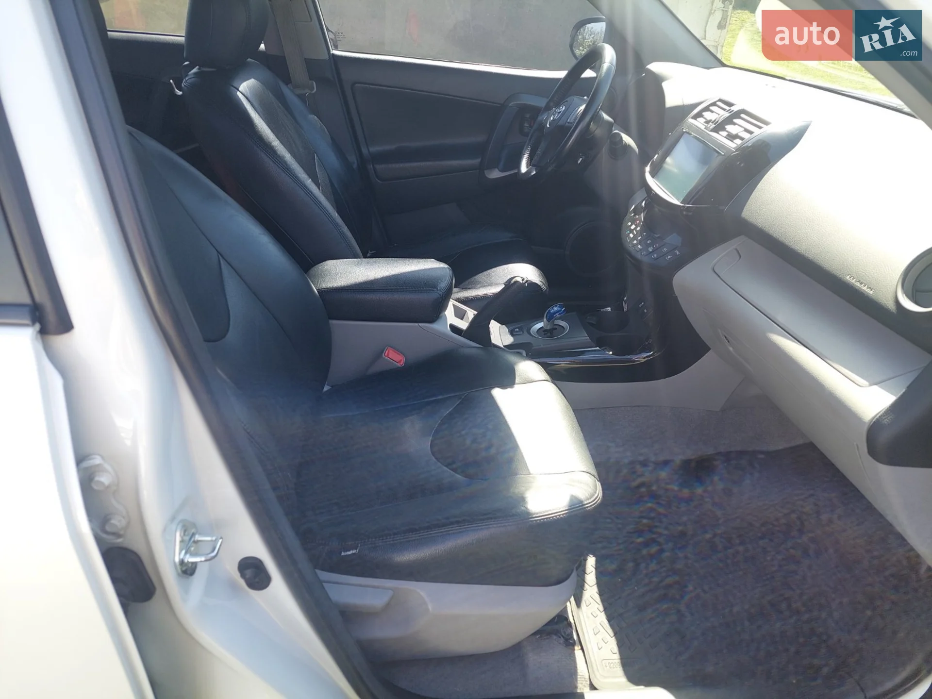 2014 Toyota RAV 4 - мініатюра 6
