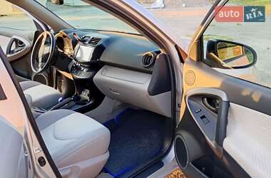 Внедорожник / Кроссовер Toyota RAV4 EV 2012 в 