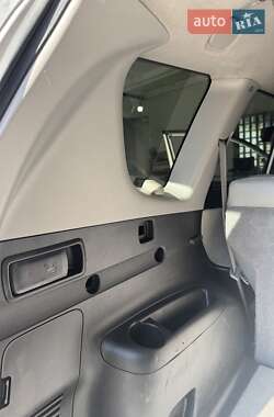 Внедорожник / Кроссовер Toyota RAV4 EV 2013 в 