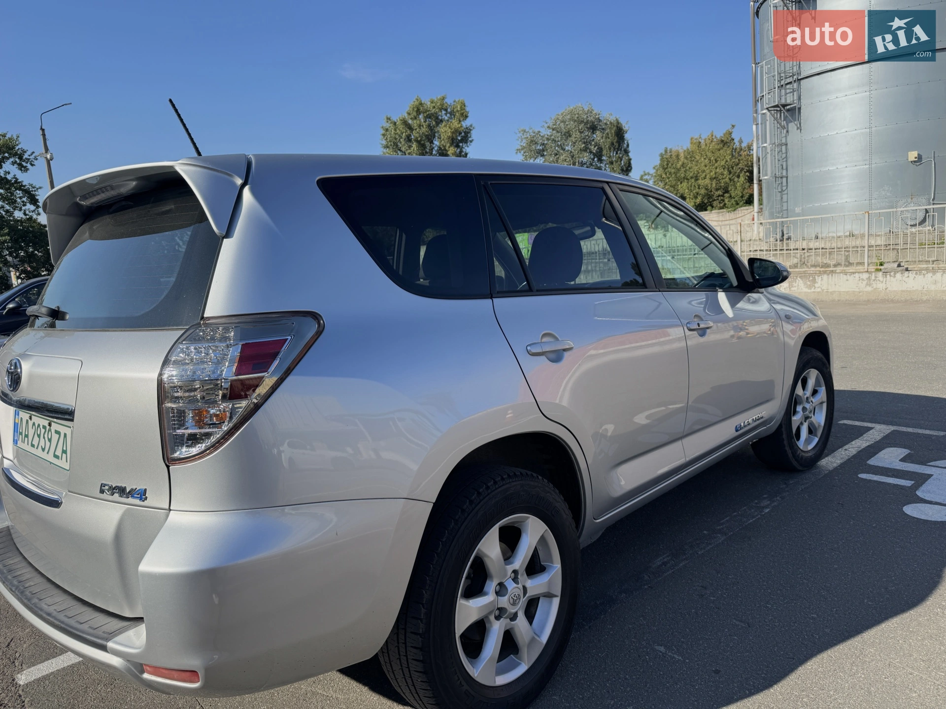 2013 Toyota RAV 4 - мініатюра 4