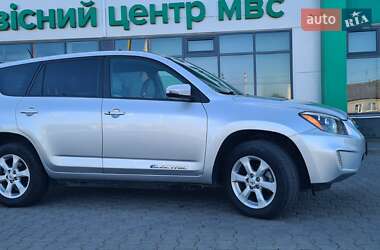 Внедорожник / Кроссовер Toyota RAV4 EV 2014 в 