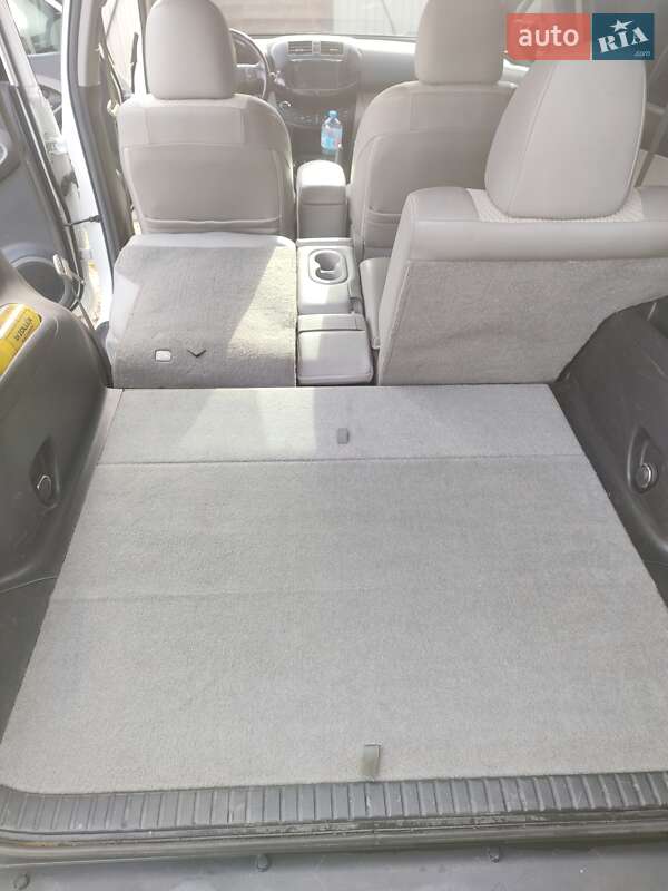 Позашляховик / Кросовер Toyota RAV4 EV 2012 в Ковелі